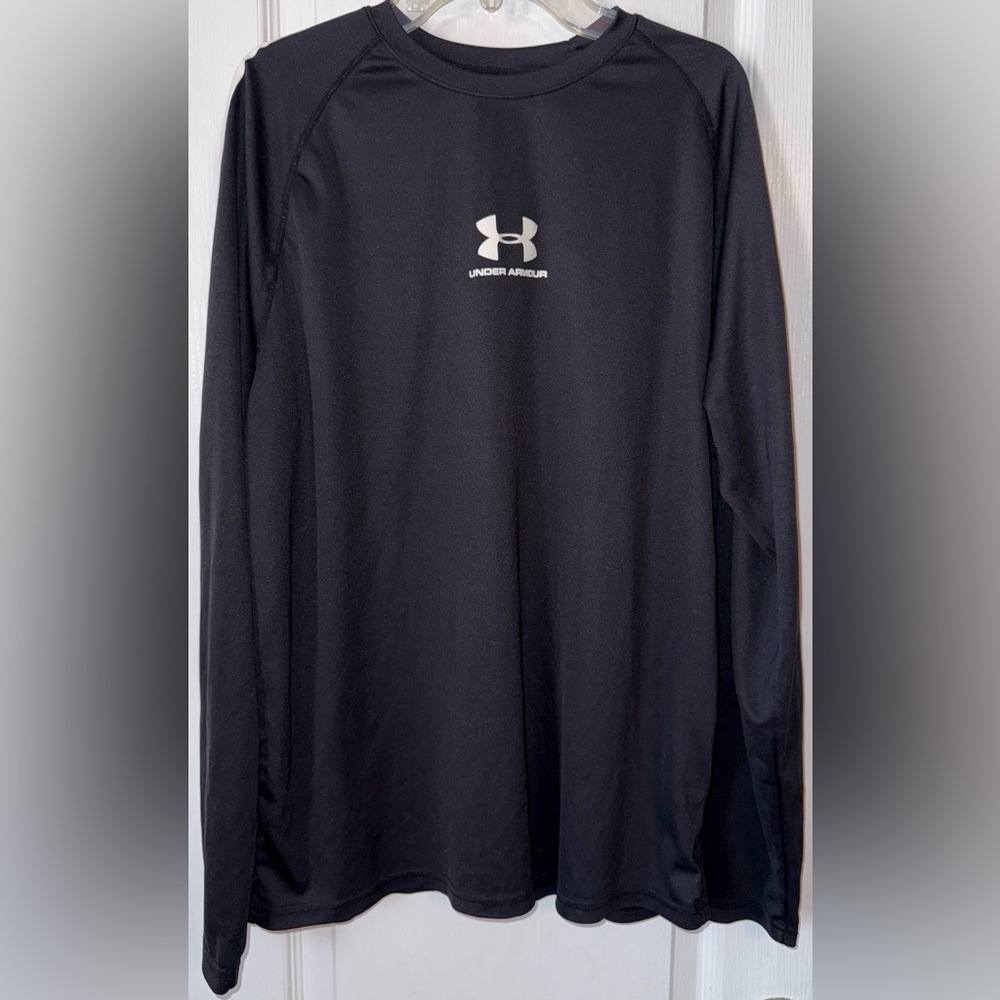 Under Armour Black Long Sleeve Performance Shirt Size M